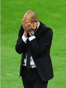 ��һ�̣��ϵϰ����������棬ֻ�����Լ�֪���ڰ����ޱȻԻ͵ı����Լ������˶���ѹ���������������ļ��� ...