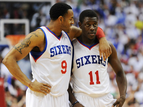 �ֵܣ��㿴�ұ�����ô��